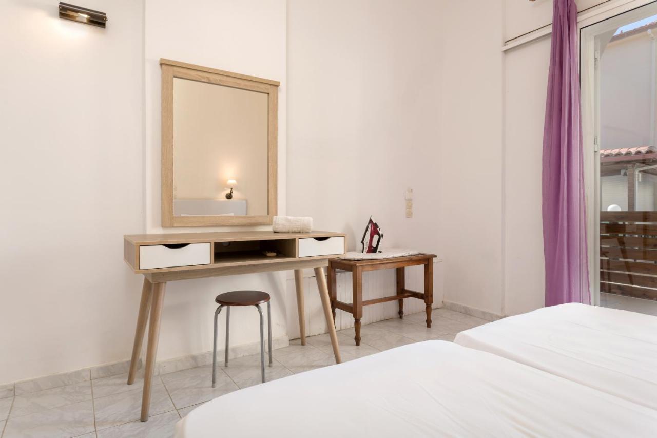 Holidays Studios & Apartments ลากานาส ภายนอก รูปภาพ
