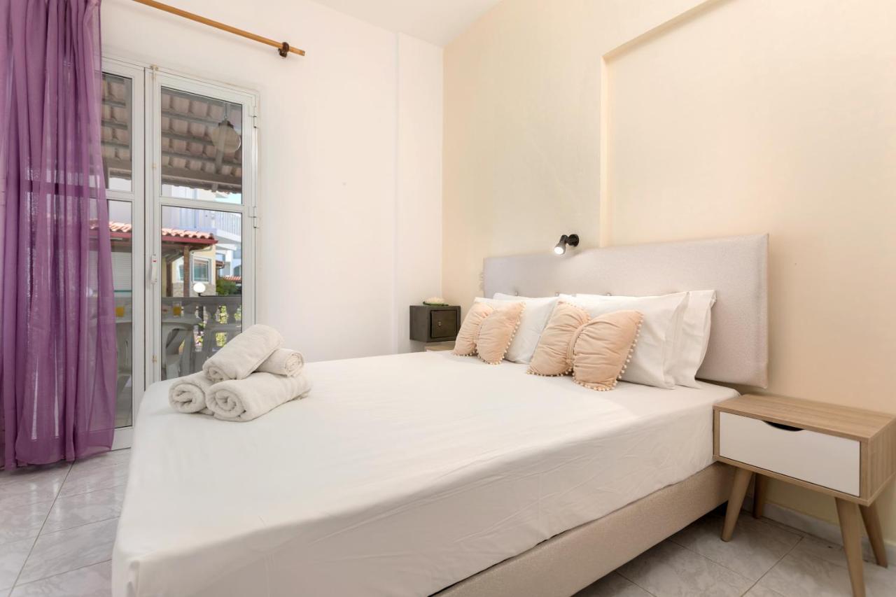Holidays Studios & Apartments ลากานาส ภายนอก รูปภาพ