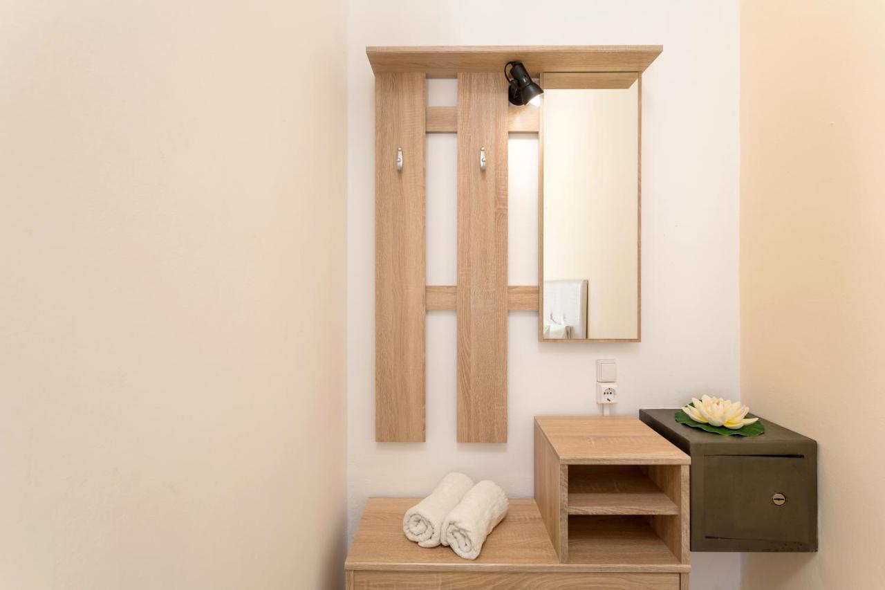 Holidays Studios & Apartments ลากานาส ภายนอก รูปภาพ