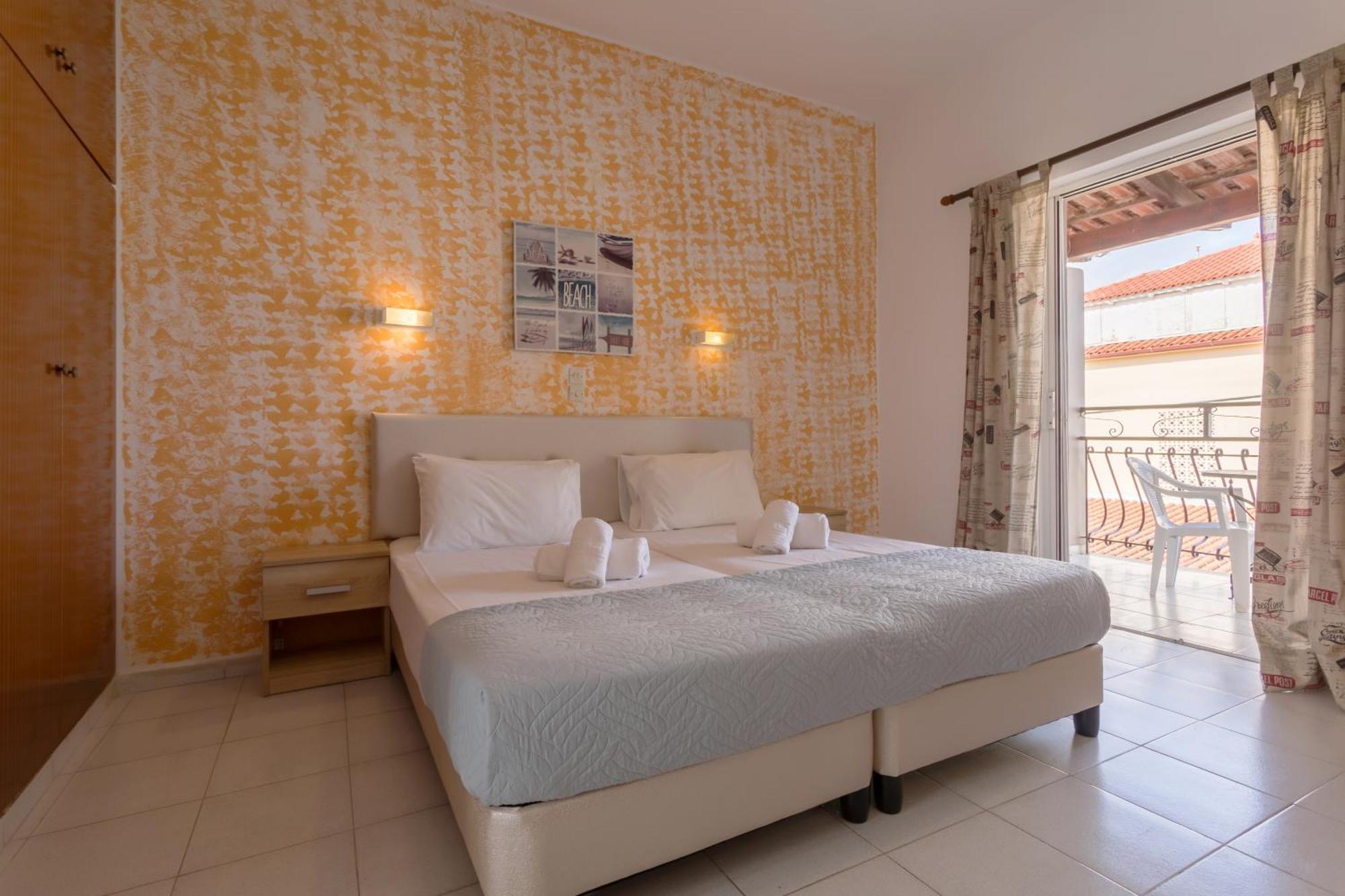 Holidays Studios & Apartments ลากานาส ภายนอก รูปภาพ