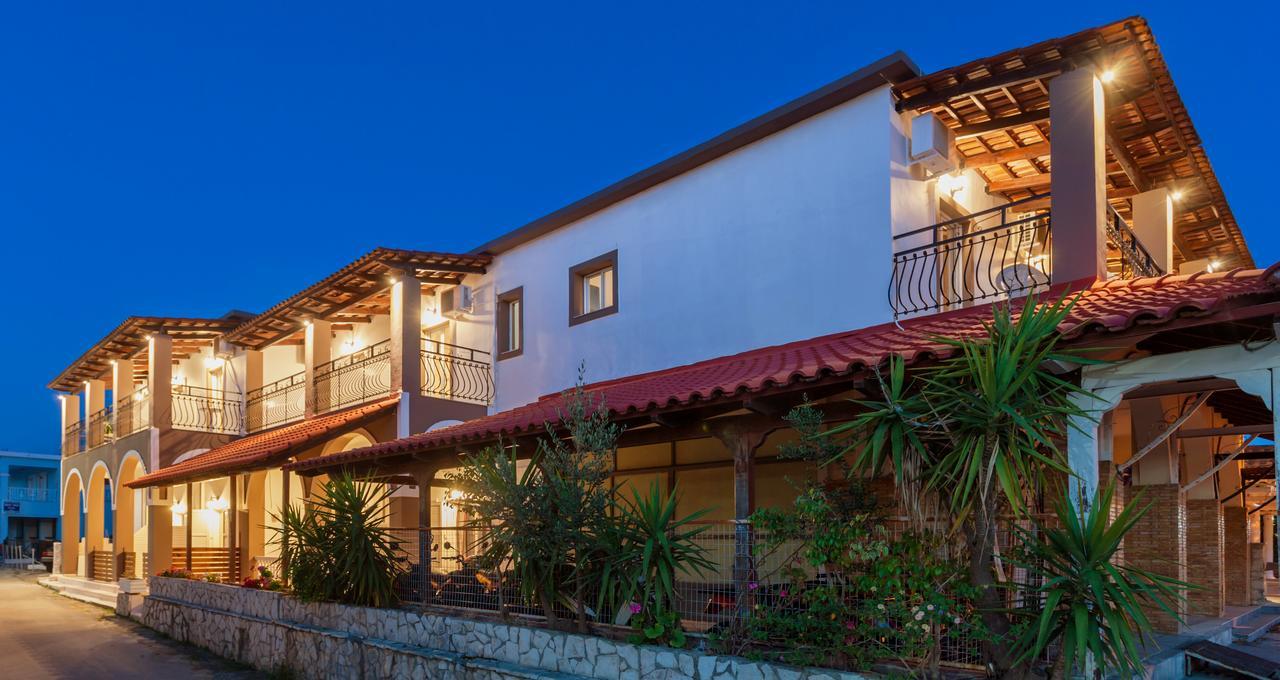 Holidays Studios & Apartments ลากานาส ภายนอก รูปภาพ