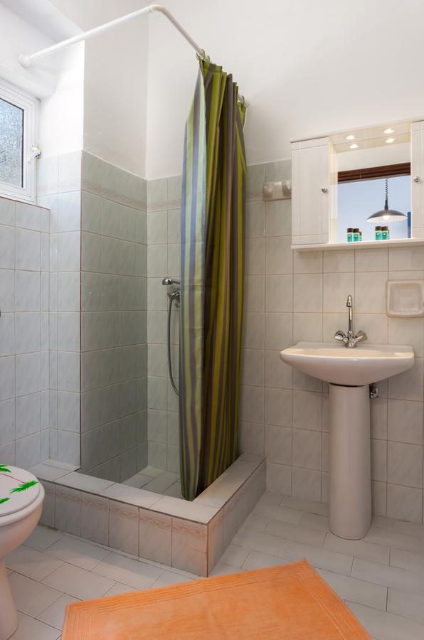 Holidays Studios & Apartments ลากานาส ภายนอก รูปภาพ